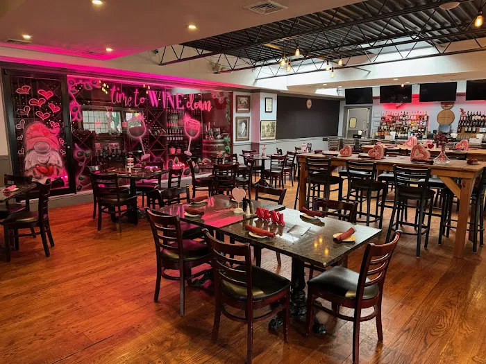 Carriage House Wine Bar Picture 5