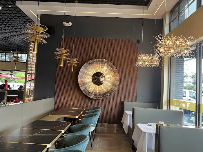 Mihana Modern Japanese & Lounge Picture 3