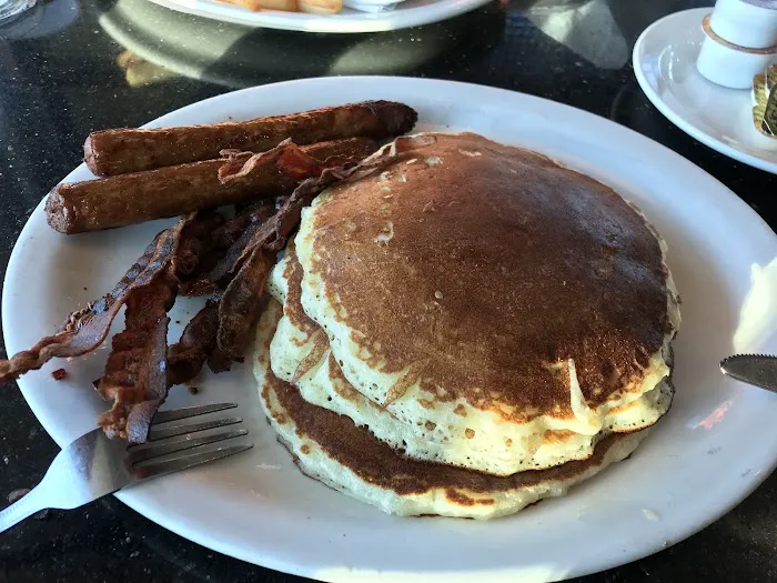Broadway Diner Picture 6