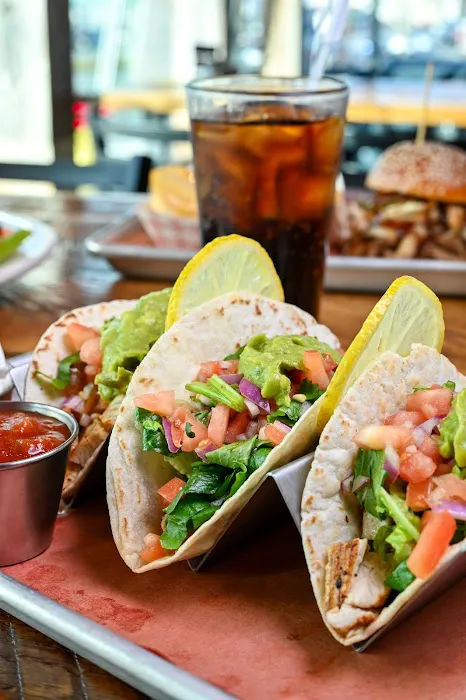 Broadway Diner Picture 5