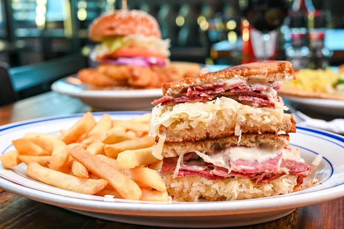 Broadway Diner Picture 9