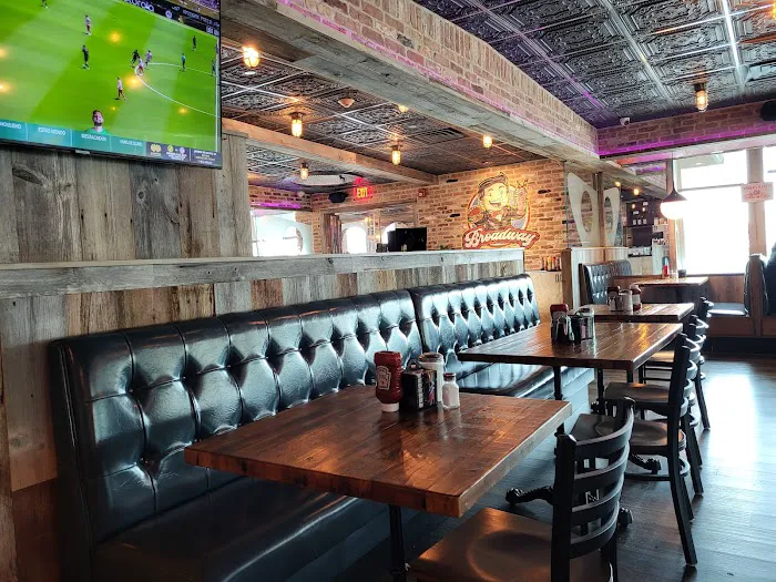 Broadway Diner Picture 10