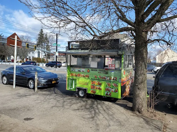 Hamza & Madina Halal Food Picture 10