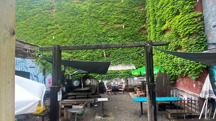 Brooklyn Ice House Picture 10