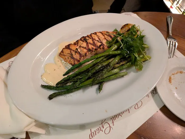 Sage Bistro Moderne Picture 1