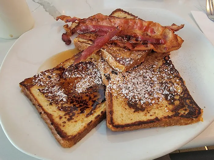 On Parade Diner Picture 10