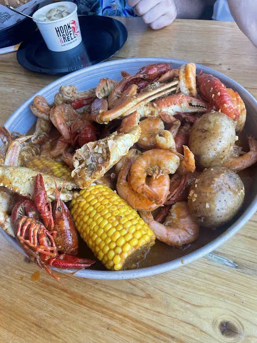 Hook & Reel Cajun Seafood & Bar Picture 4