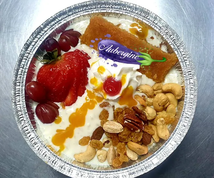 Aubergine Food Truck Picture 7