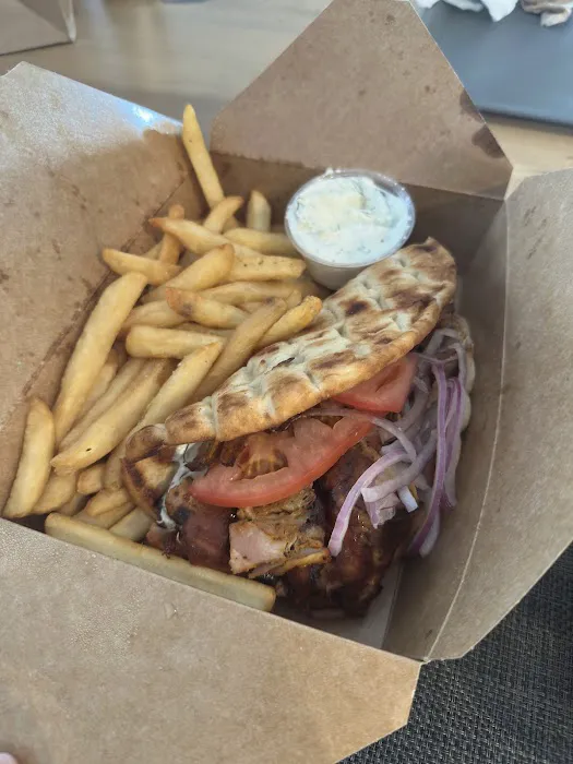 Yiasou Yeeros Picture 7