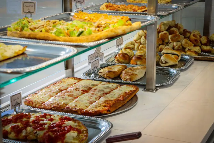 Francesco's Pizzeria & Restaurant Picture 8