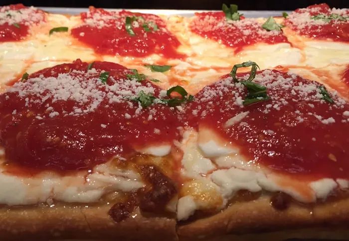 Pappardelle's Pizzeria & Restaurant Picture 2