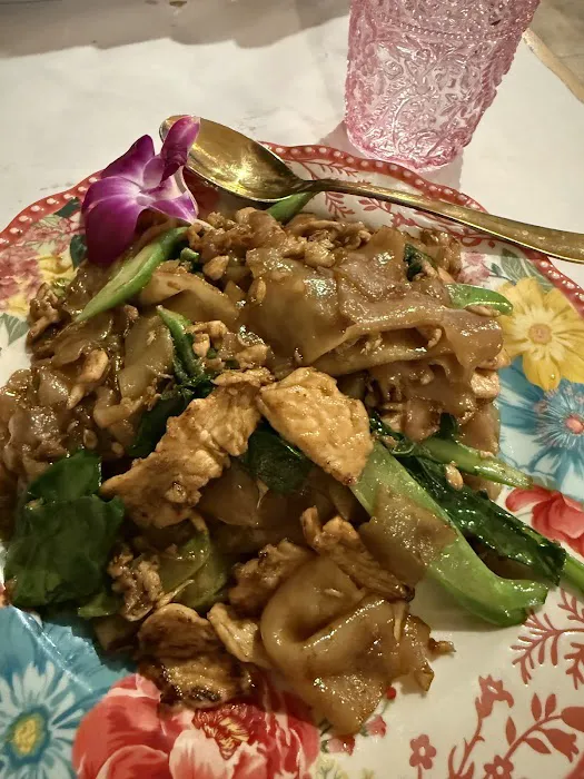 The Theo Thai Bistro Picture 7