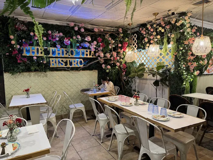 The Theo Thai Bistro Picture 8