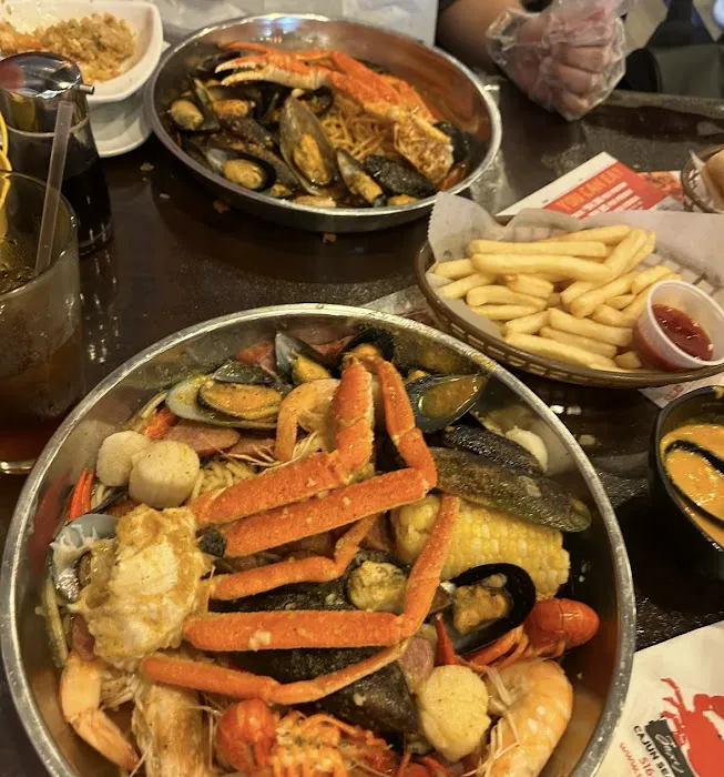 Sexy Crab Cajun Seafood, Sushi & Bar-All You Can Eat - Levittown Picture 6