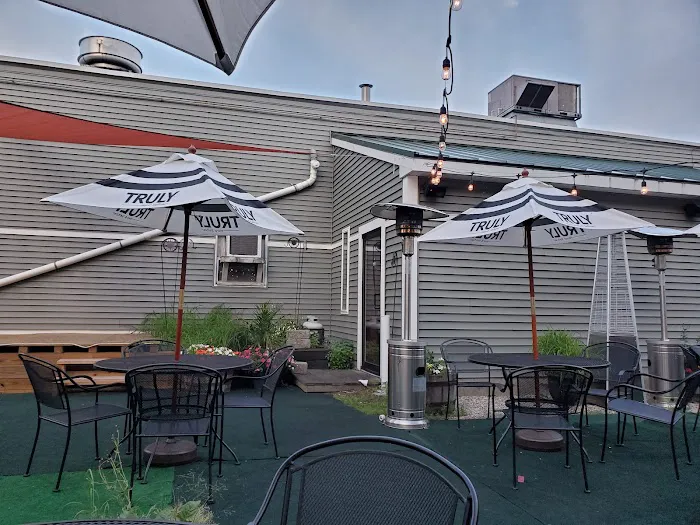 Pat's Pizza Picture 5