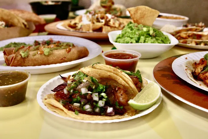 Taco Perfectos Halal Mexican Restaurant Picture 2