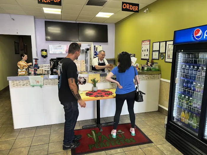 Taco Perfectos Halal Mexican Restaurant Picture 8