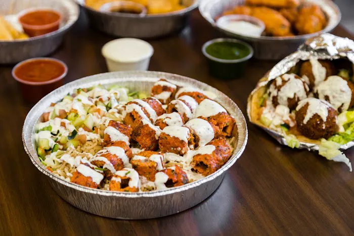 Naz's Halal Food - Levittown Picture 6