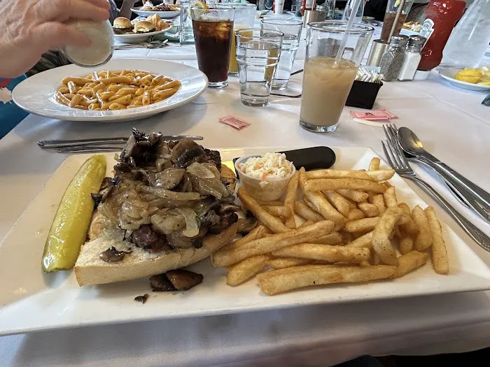 Lynch's on the Green Picture 1