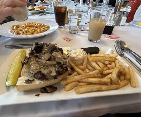 Lynch's on the Green