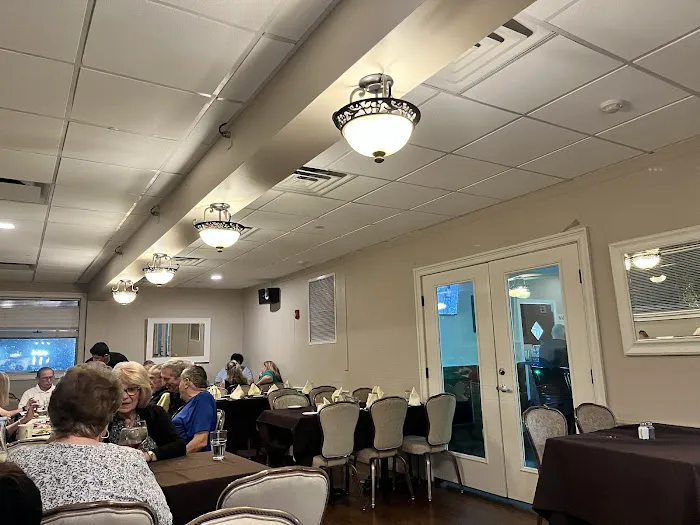 Lynch's on the Green Picture 3