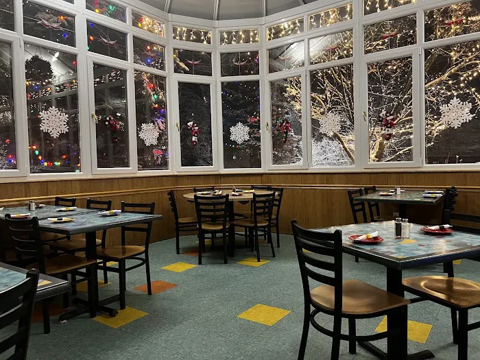 Gilligan's Clam Bar & Grill Picture 5