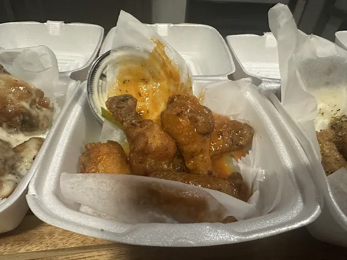 Planet Wings of Haverstraw Picture 7