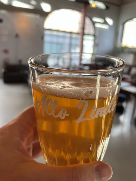 La Redonda Tavern - Round Table Brewery Picture 9