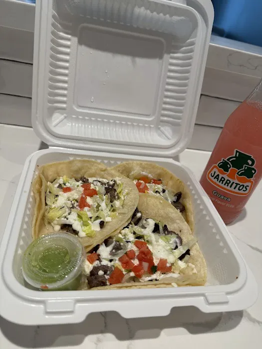 The Mexican Deli Picture 3