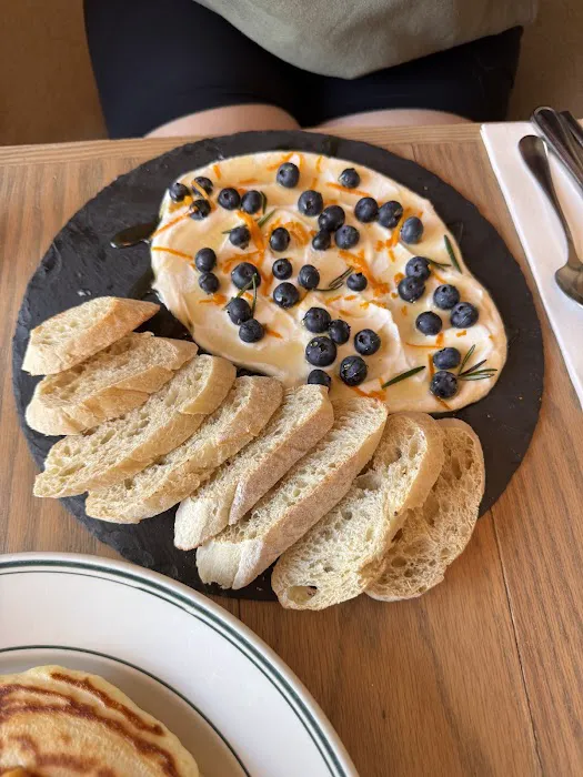 The Foundry Rose Picture 1