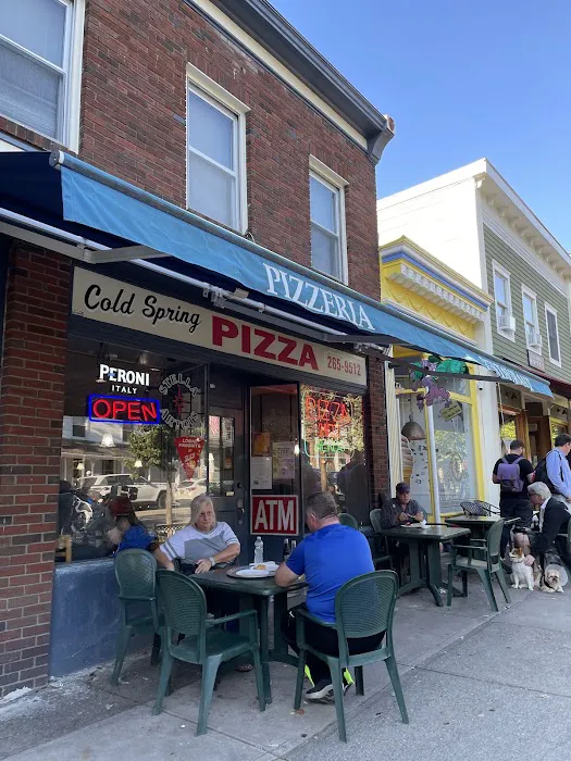 Cold Spring Pizza Picture 3
