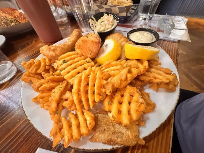 J. Murphy's On Main Picture 6