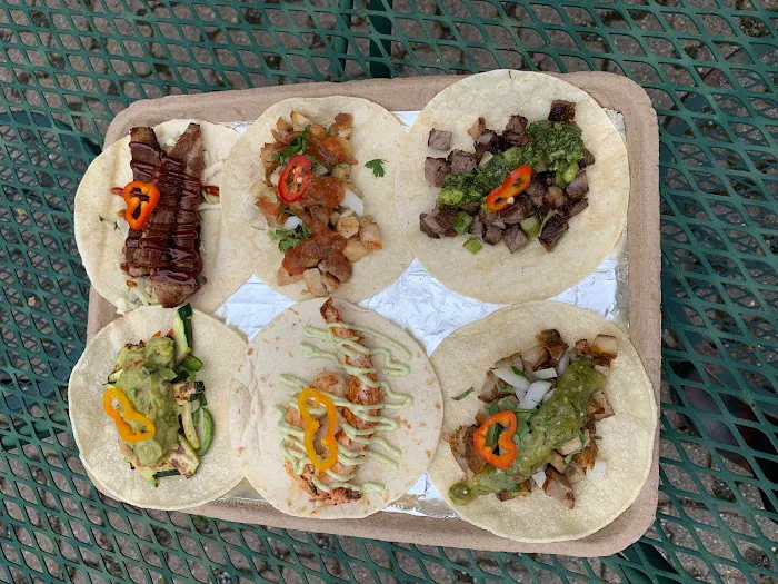 Octavio’s Food Wagon Picture 4