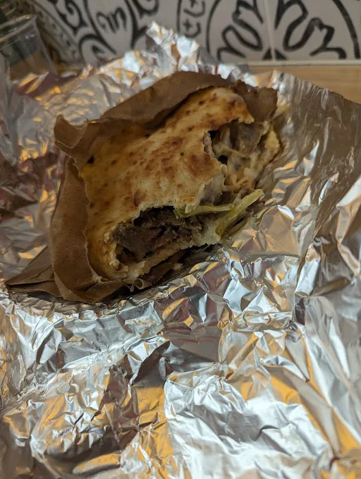 Shwarma Street Picture 2