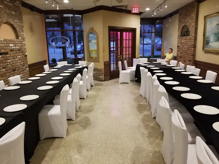 Al Di La Pizzeria & Bistro Picture 8