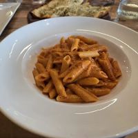 Al Di La Pizzeria & Bistro ico