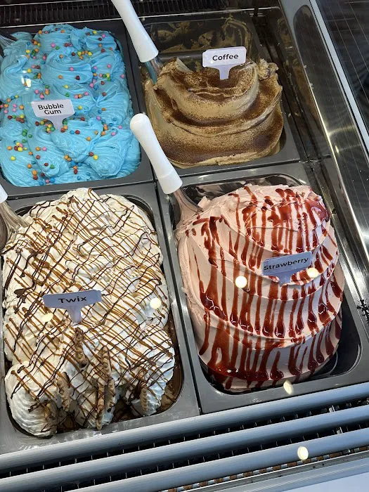 Pies n' Fries Picture 8