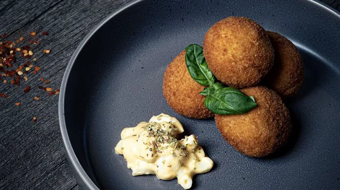 Pies n' Fries Picture 5