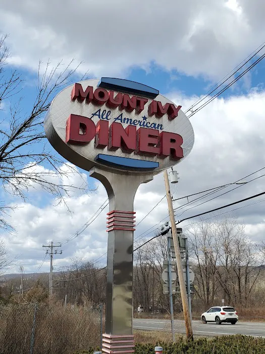 Mount Ivy All American Diner Picture 5