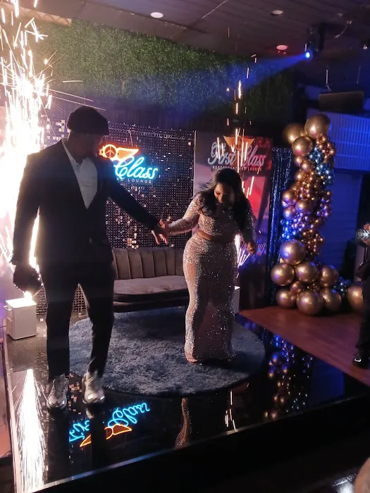 Firstclass Restaurant & Lounge Picture 3