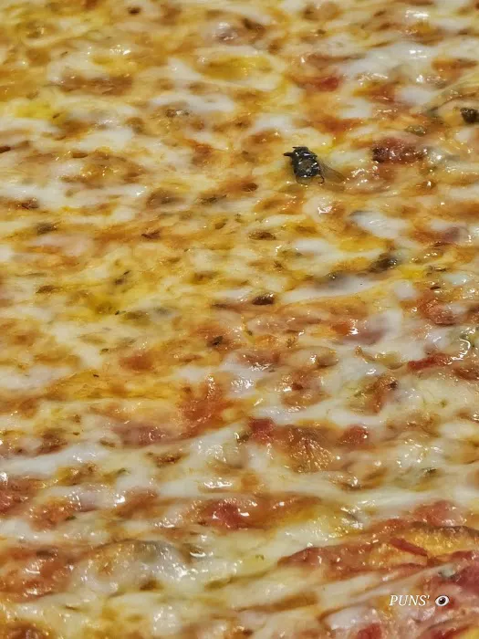 Crown Chicken & Pizza Picture 2