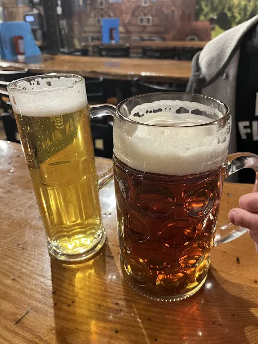 Redd's Biergarten Picture 3