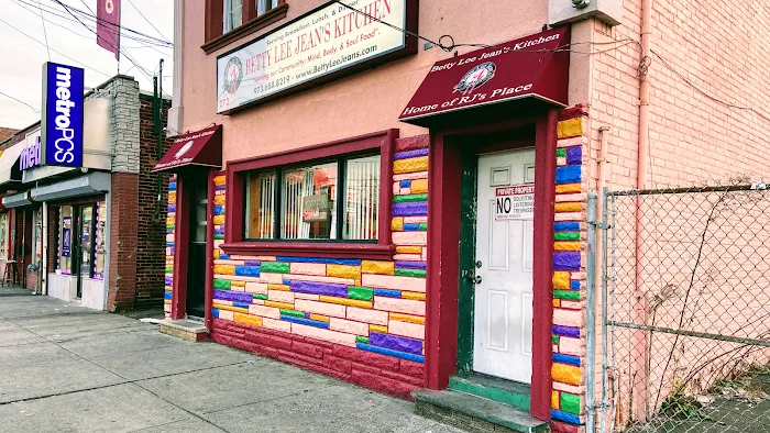 Betty Lee Jean’s Kitchen Picture 6