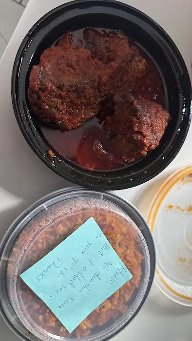 AGEGE BUKKAH RESTAURANT Picture 6