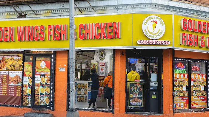 GOLDEN WINGS FISH & CHICKEN THE BEST CHICKEN IN TOWN Picture 3