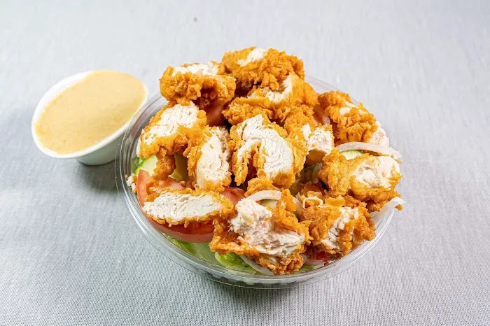 GOLDEN WINGS FISH & CHICKEN THE BEST CHICKEN IN TOWN Picture 10