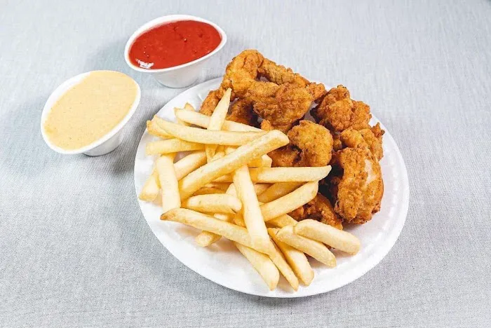 GOLDEN WINGS FISH & CHICKEN THE BEST CHICKEN IN TOWN Picture 7