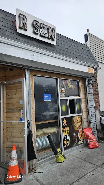 R'SZN Caribbean Jerk Center Picture 1