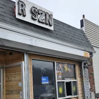 R'SZN Caribbean Jerk Center ico