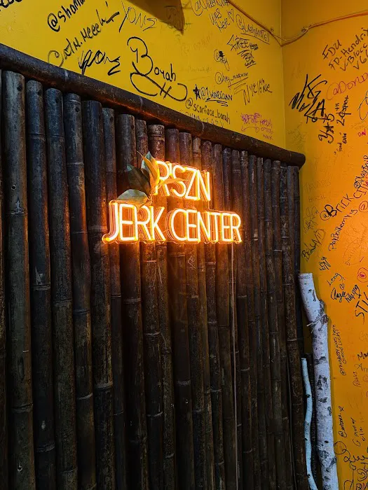 R'SZN Caribbean Jerk Center Picture 5